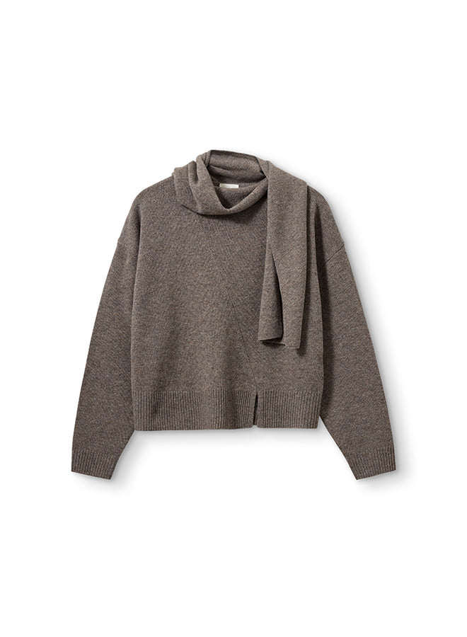 Volmer Scarf Sweater